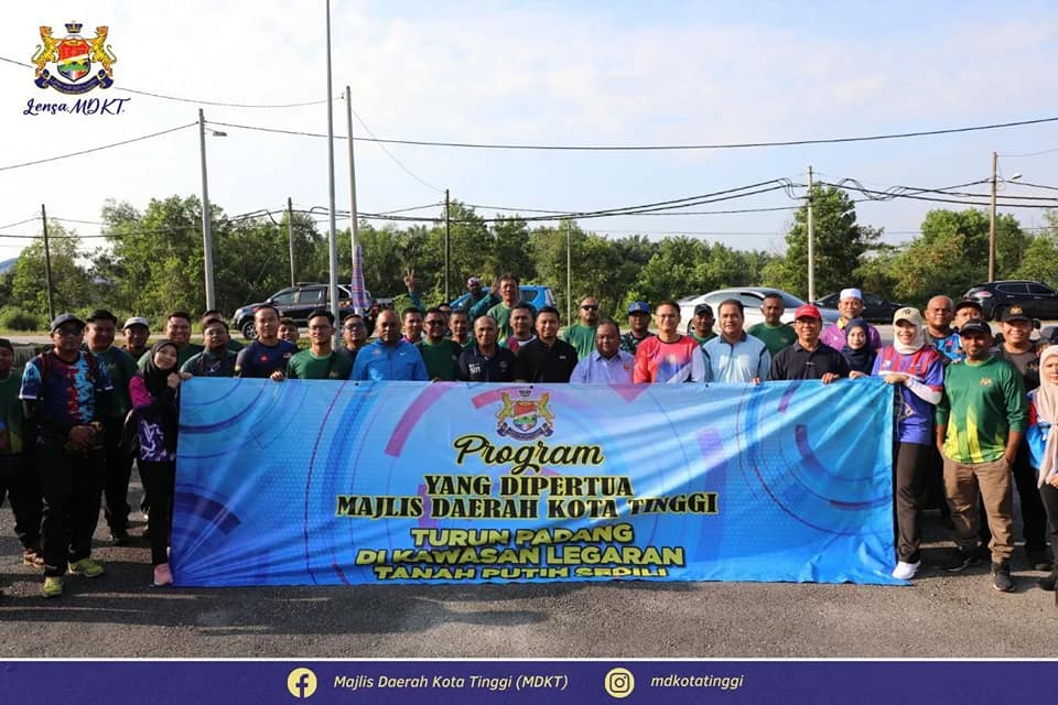 PROGRAM TURUN PADANG YDP DI KAWASAN LEGARAN TANAH PUTIH, SEDILI