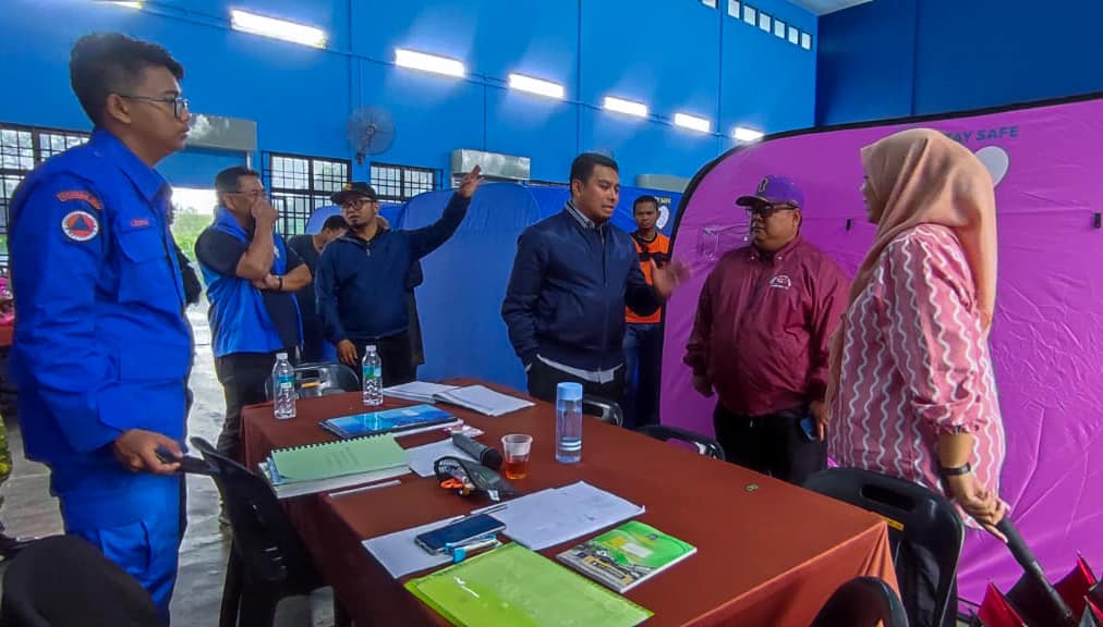 LAWATAN PEMANTAUAN BERTERUSAN YDP KE PUSAT PENEMPATAN SEMENTARA (PPS) DAERAH KOTA TINGGI