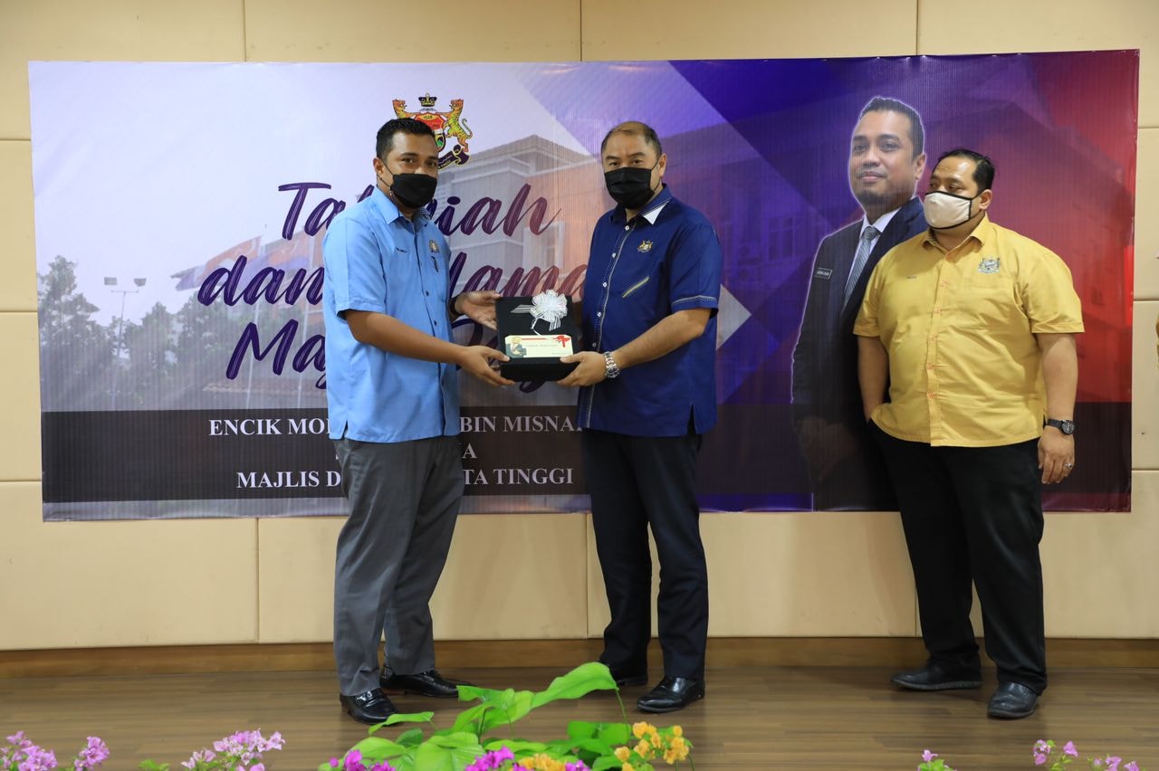 MAJLIS CLOCK OUT ENCIK MOHD AMIRZA BIN MISNADI, MANTAN SETIAUSAHA MAJLIS DAERAH KOTA TINGGI