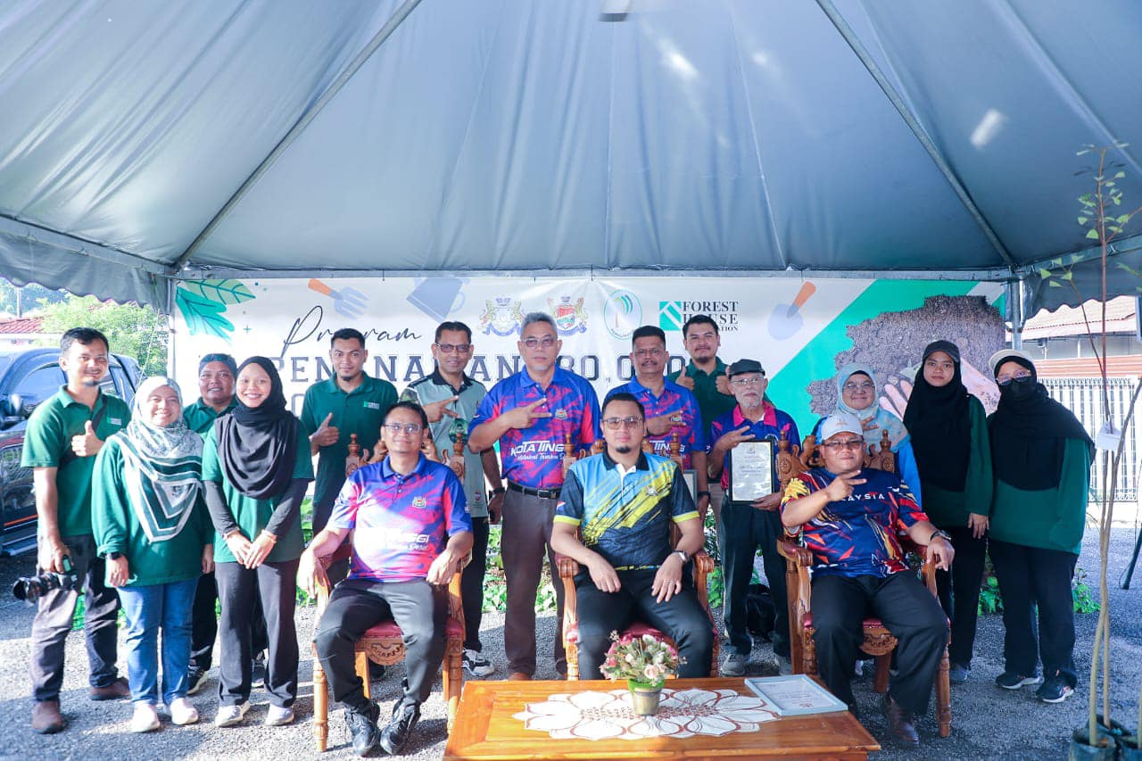 PROGRAM PENANAMAN 180,000 POKOK SEHARI NEGERI JOHOR PERINGKAT MAJLIS DAERAH KOTA TINGGI