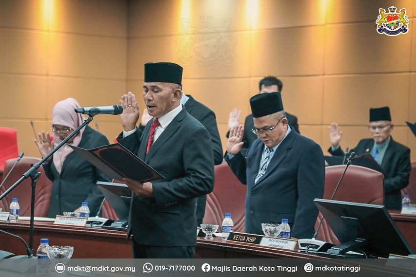 MAJLIS ANGKAT SUMPAH AHLI MAJLIS, MAJLIS DAERAH KOTA TINGGI SESI 01 APRIL 2024 HINGGA 31 DISEMBER 2025