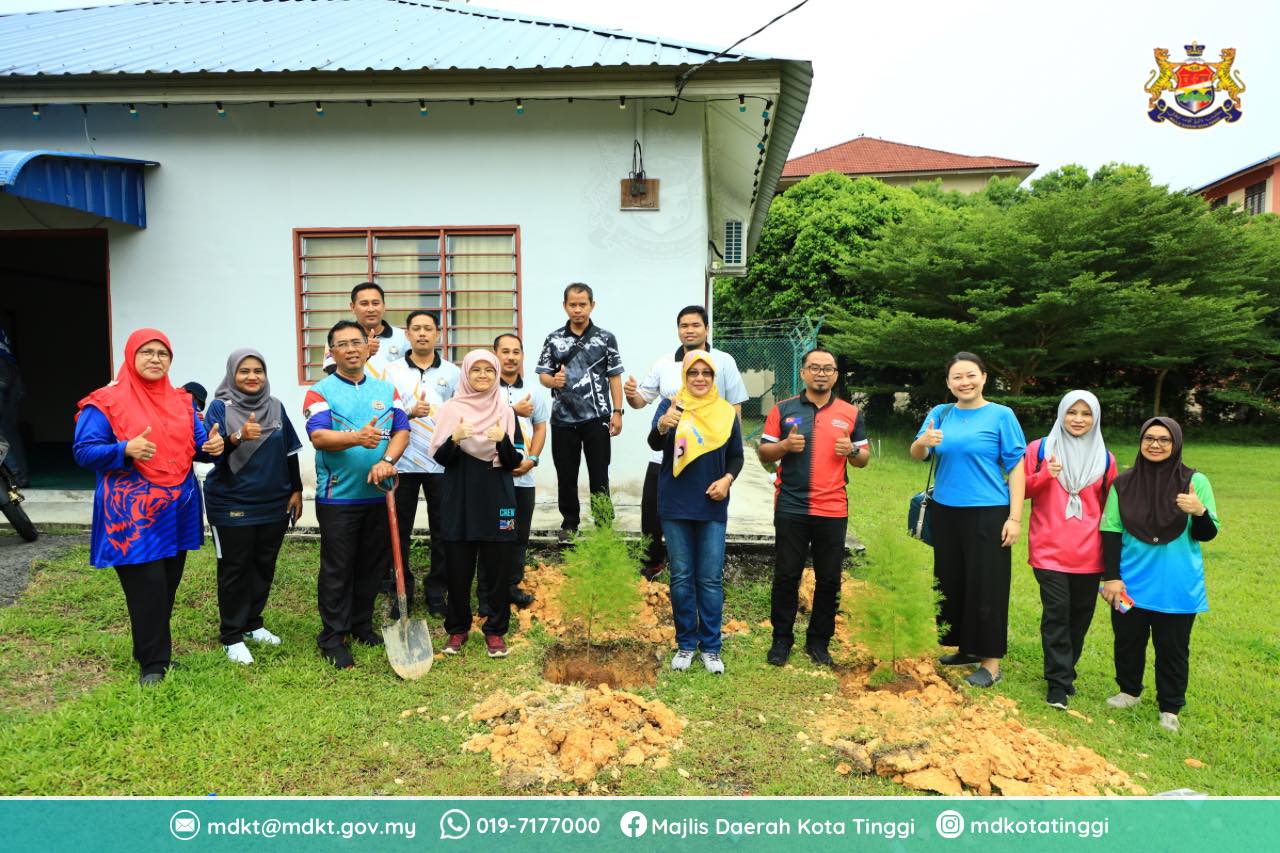 PROGRAM 'LA 21' BERKONSEPKAN PEMBANGUNAN MAMPAN & JOHOR BERSIH
