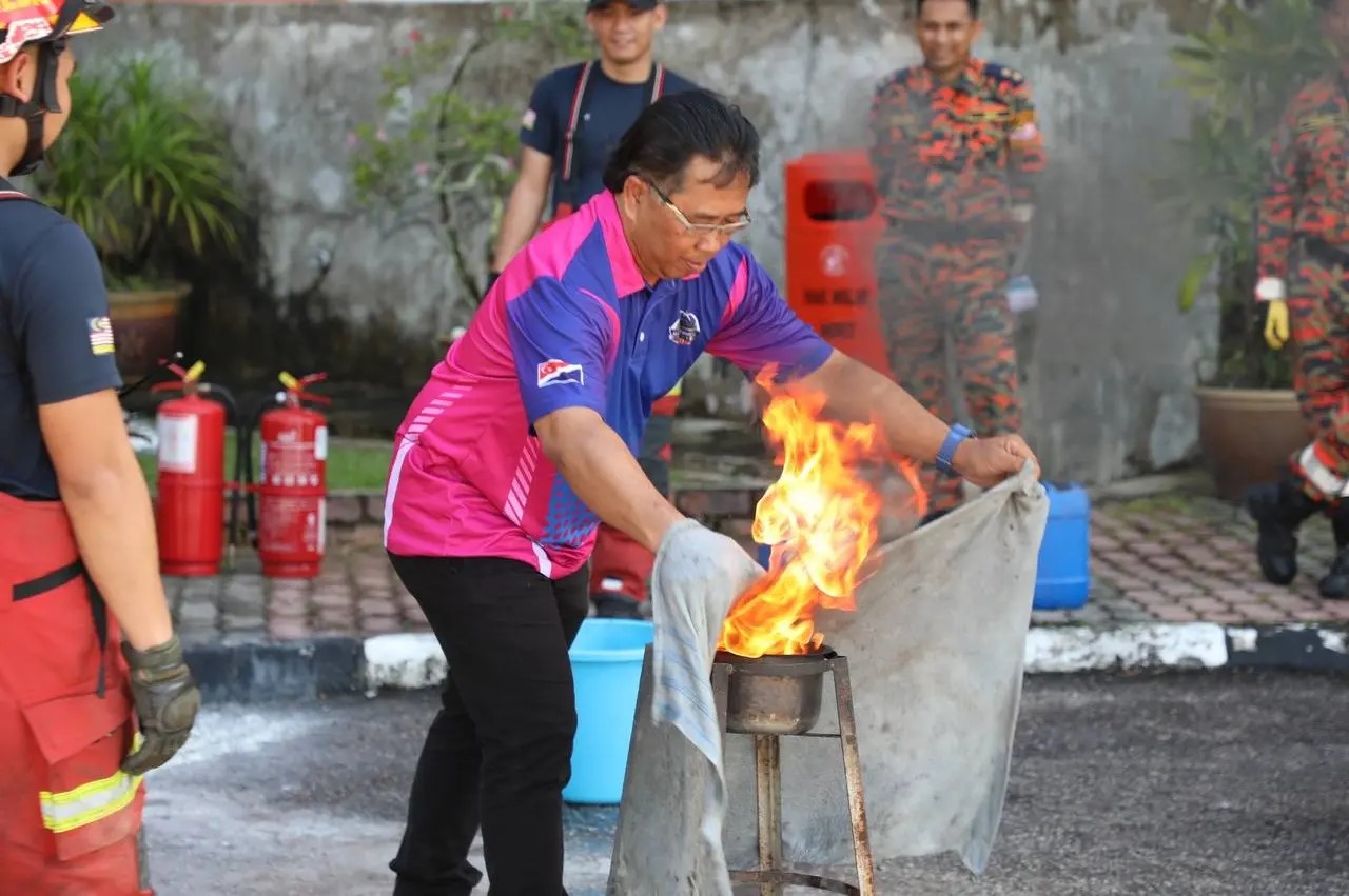 LATIHAN KEBAKARAN WARGA KERJA MAJLIS DAERAH KOTA TINGGI TAHUN 2023