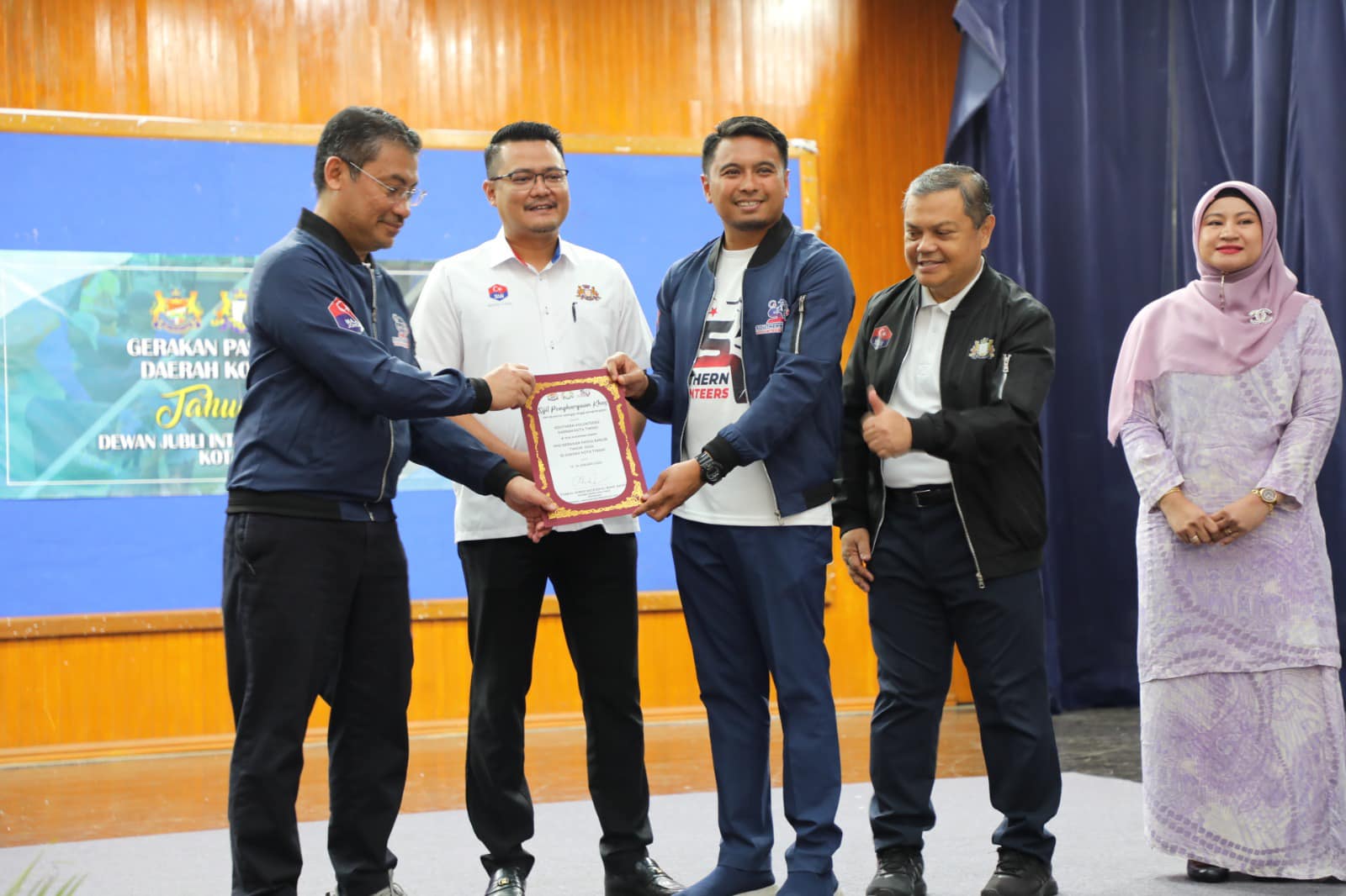MAJLIS PENUTUPAN DAN PENGHARGAAN BAGI PETUGAS DAN SUKARELAWAN MISI GERAKAN PASCA BANJIR DAERAH KOTA TINGGI TAHUN 2024